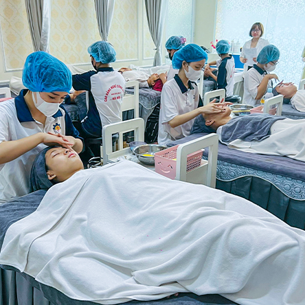 Chăm sóc sắc đẹp